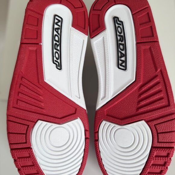 Jordan Legacy 312 Low 'Chicago Red' Like New Men Size 8.5 - Picture 9 of 16